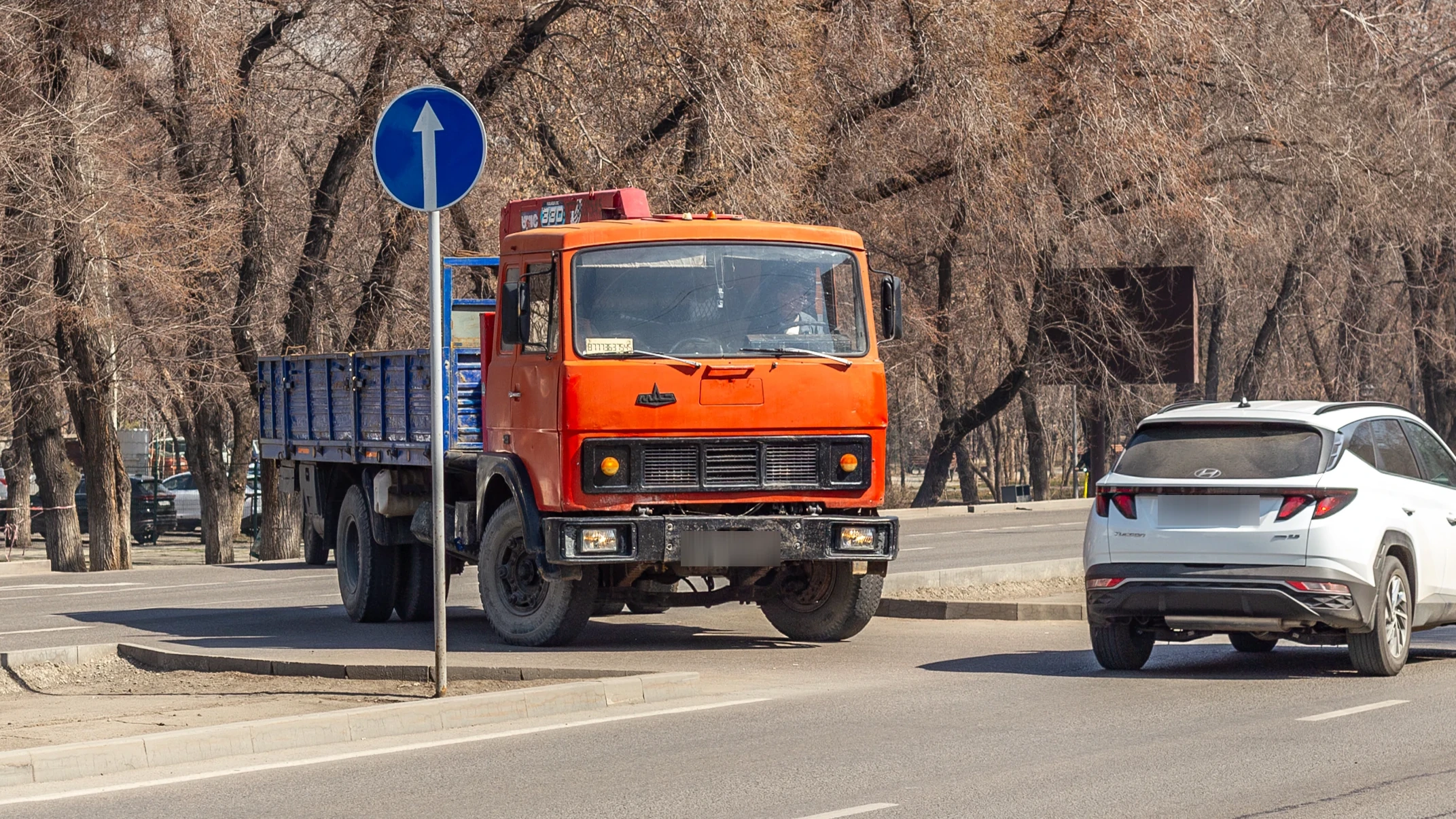 MAZ-5336 truck, spare parts catalogue and diagrams