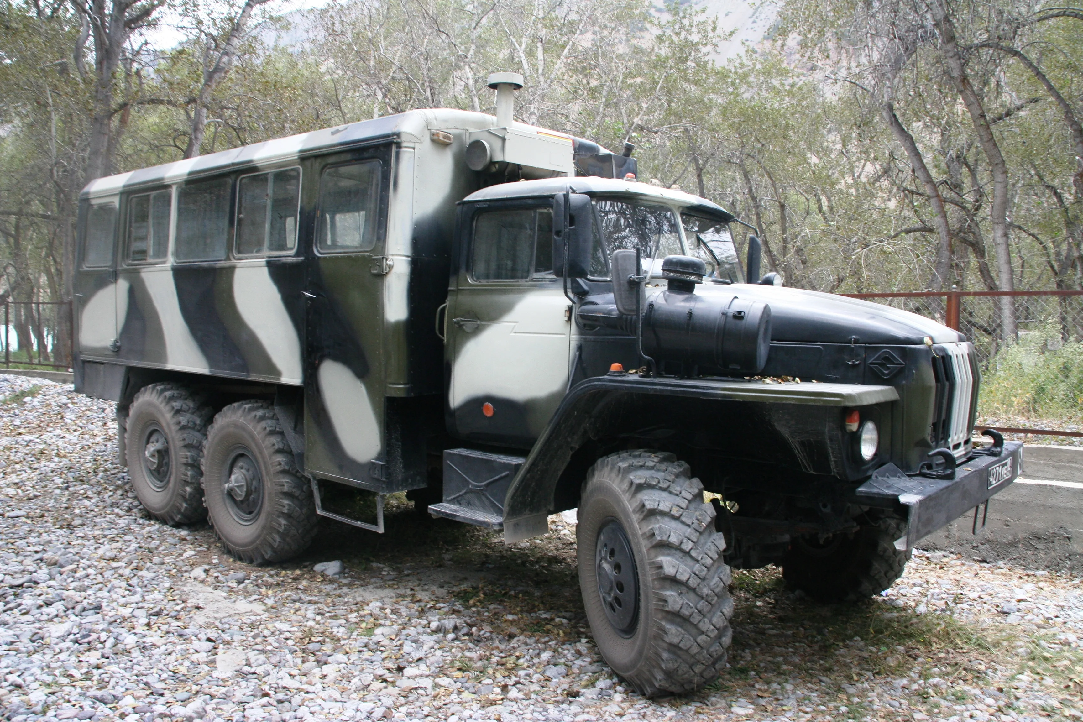 Ural-3255 truck, spare parts catalogue and diagrams